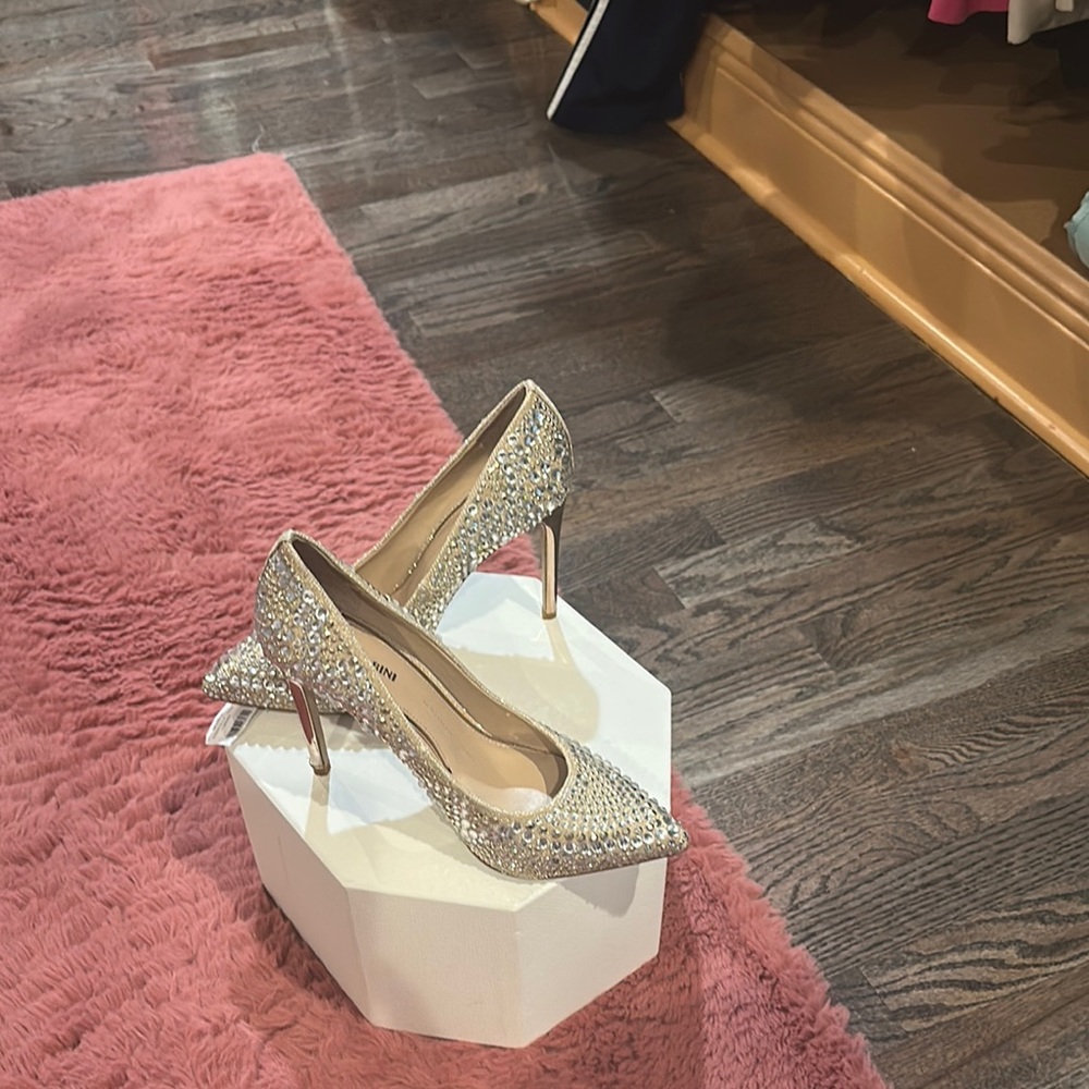 Steve Madden Silver Stiletto Heels Classic Pointed-Toe